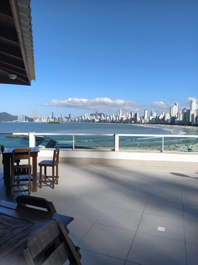 Apart um dormitório com piscina frente mar Apartamento Balneário Camboriú Exterior foto