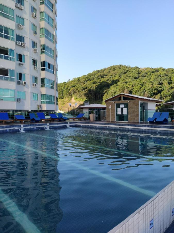 Apart um dormitório com piscina frente mar Apartamento Balneário Camboriú Exterior foto